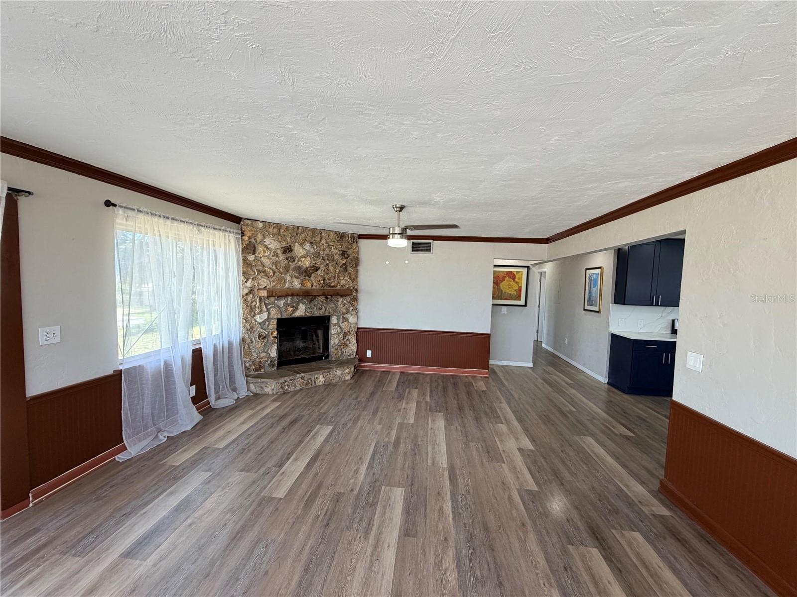 Image 17 of 36 For 538 Revilo Boulevard