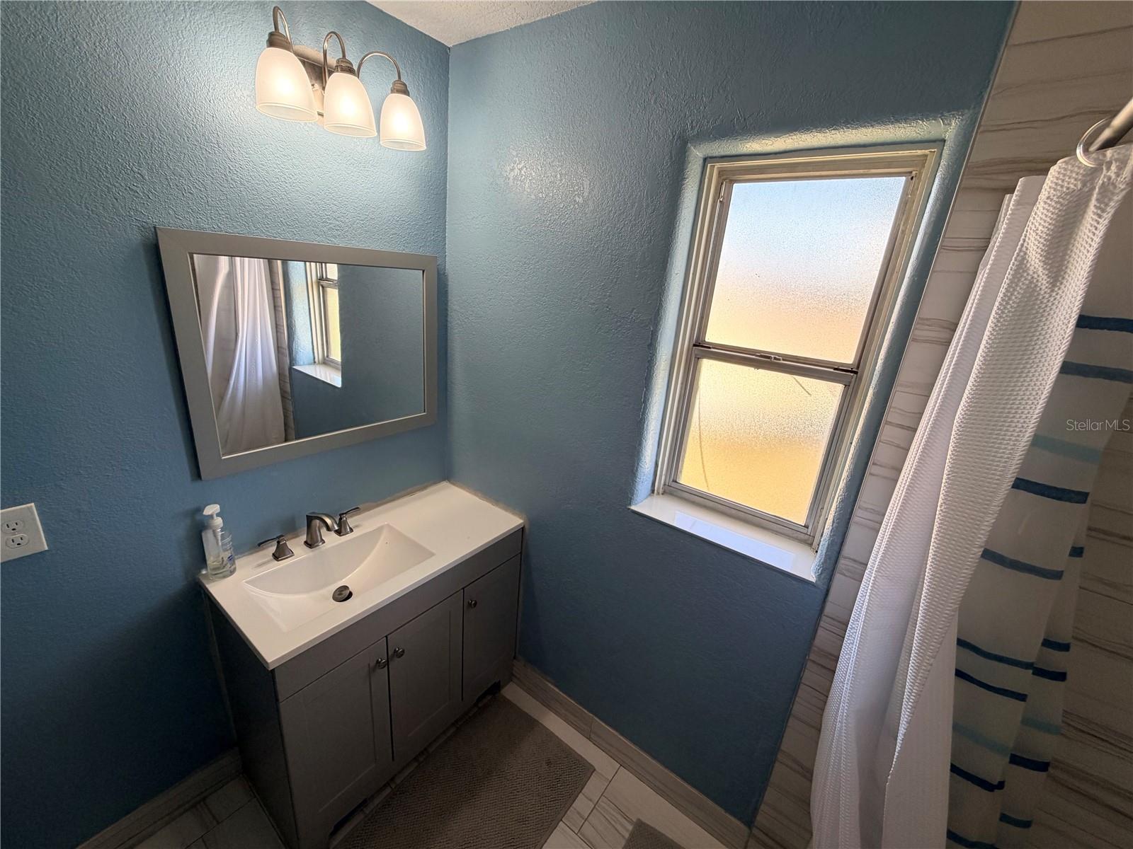 Image 22 of 36 For 538 Revilo Boulevard