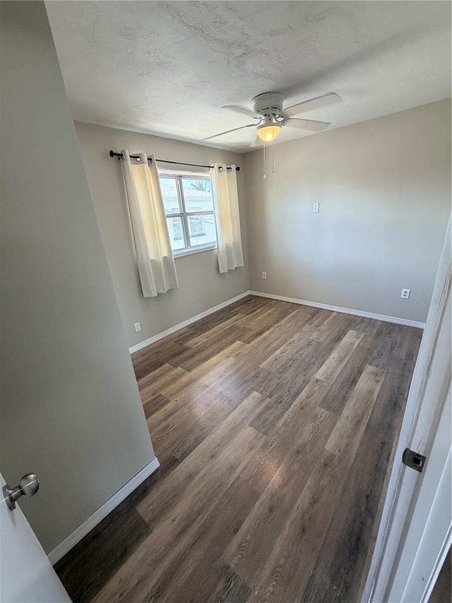 Image 23 of 36 For 538 Revilo Boulevard