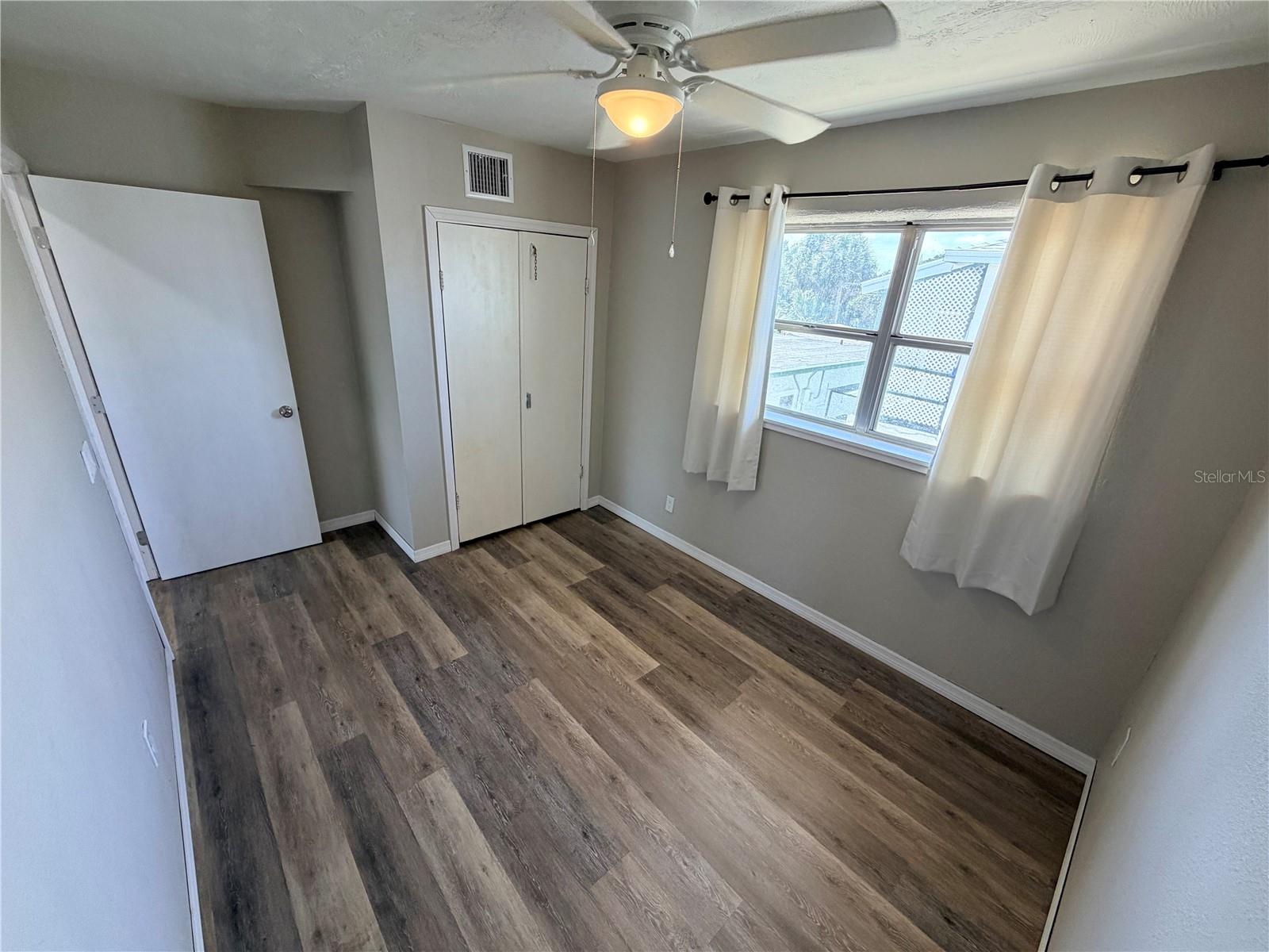 Image 24 of 36 For 538 Revilo Boulevard