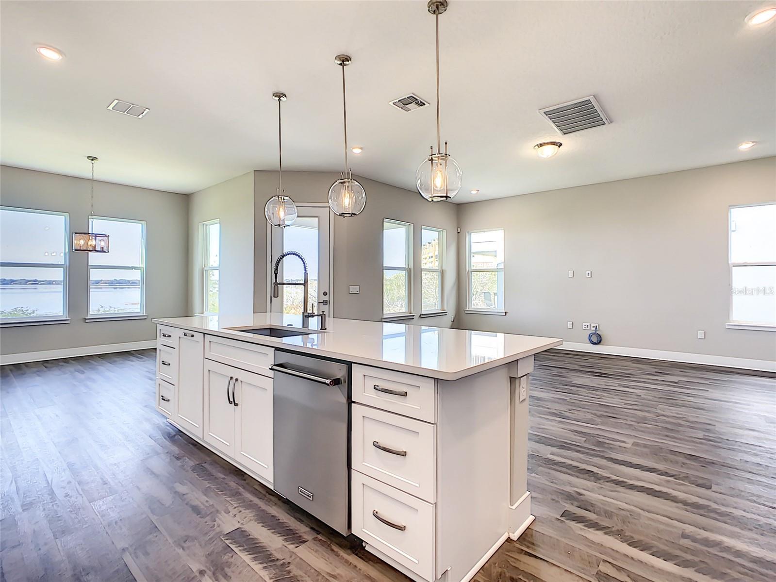 Image 30 of 98 For 7542 Alpine Butterfly Lane