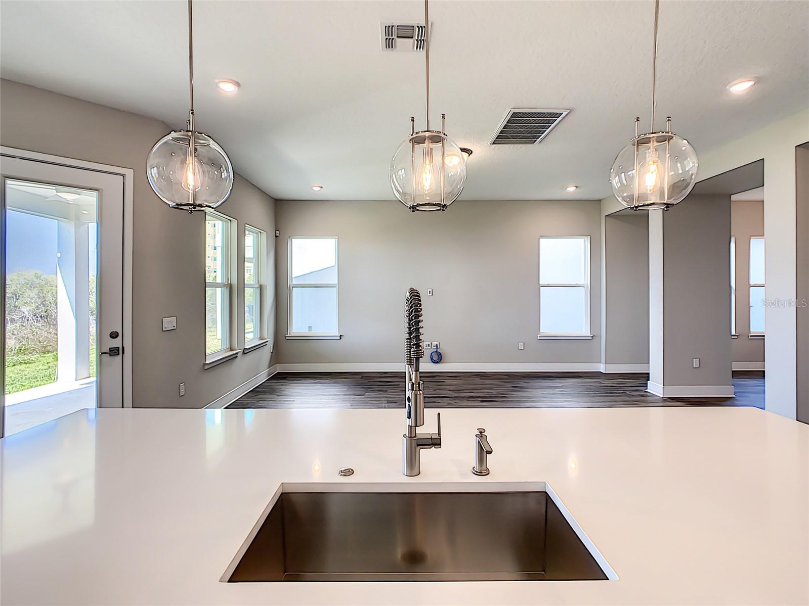 Image 36 of 98 For 7542 Alpine Butterfly Lane