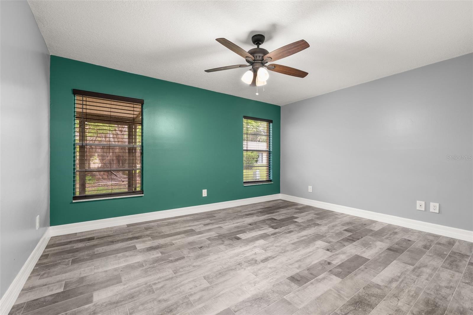 Image 19 of 28 For 10702 William Tell Drive