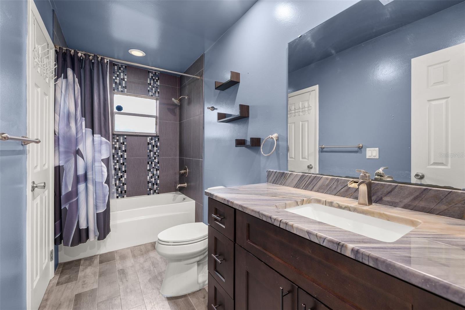 Image 23 of 28 For 10702 William Tell Drive