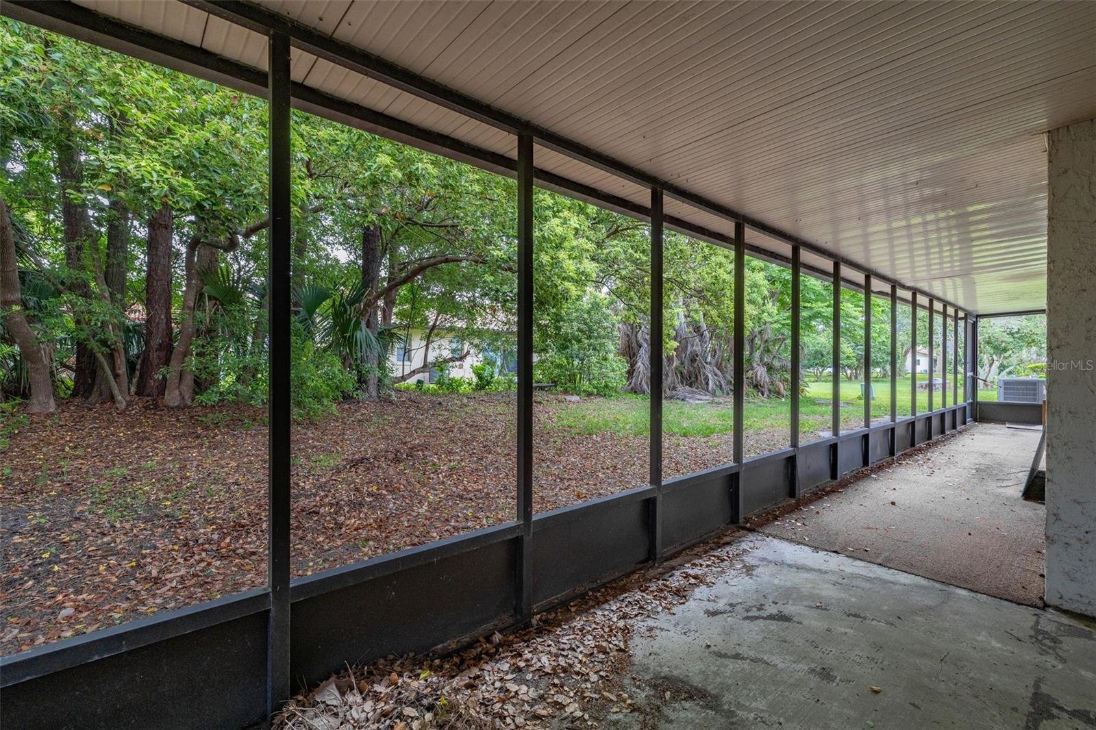 Image 24 of 28 For 10702 William Tell Drive