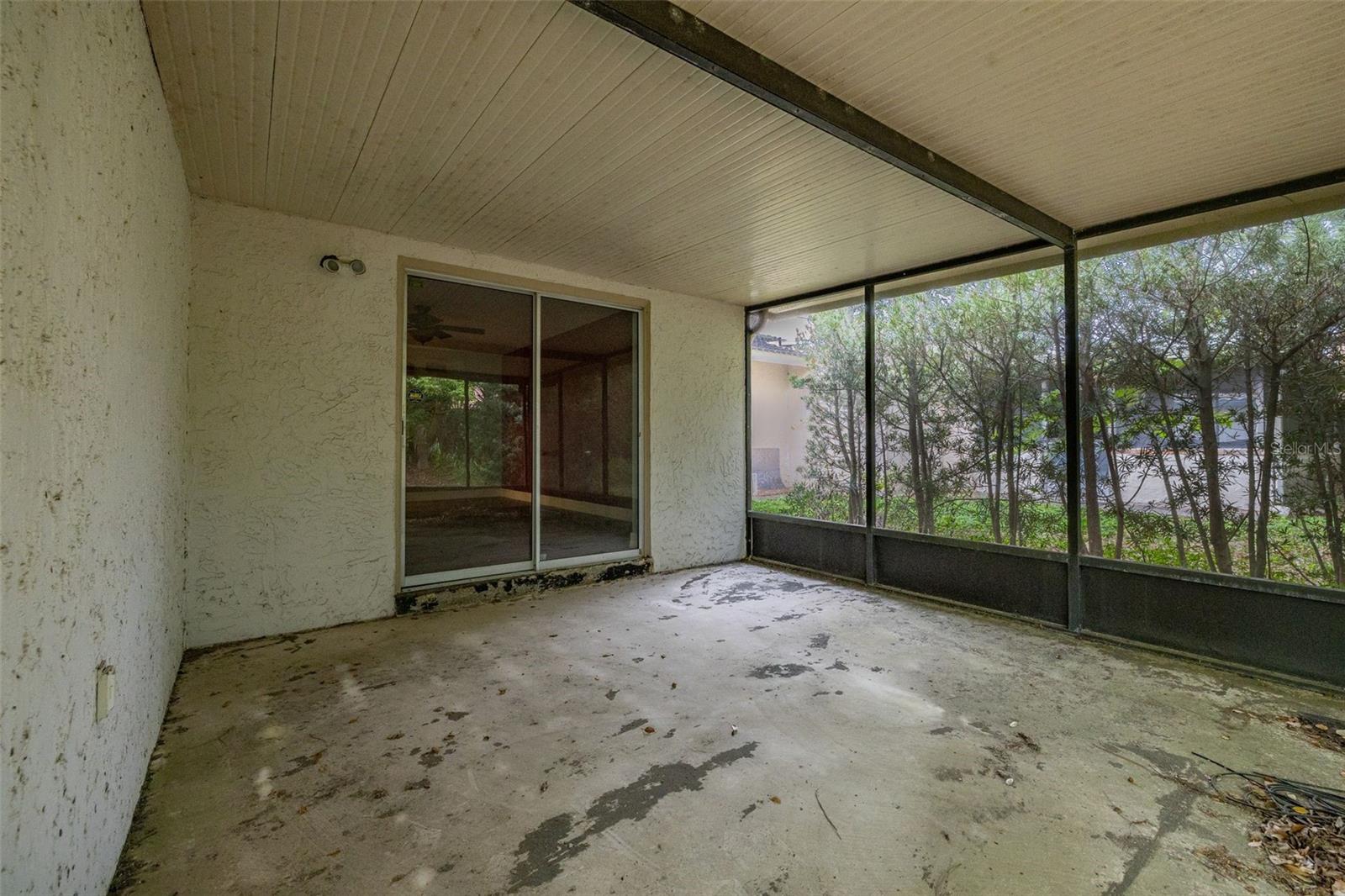 Image 25 of 28 For 10702 William Tell Drive