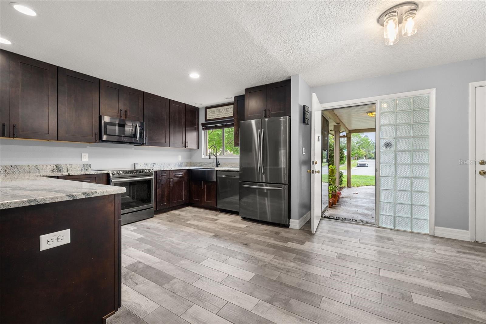 Image 8 of 28 For 10702 William Tell Drive