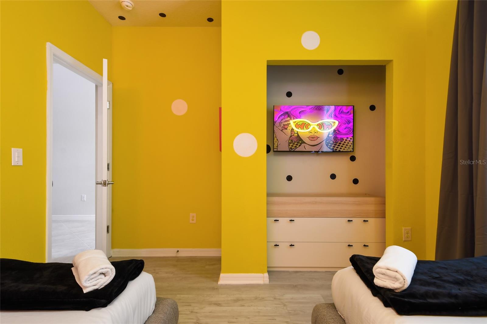 Image 42 of 96 For 16364 Saint Kitts Circle