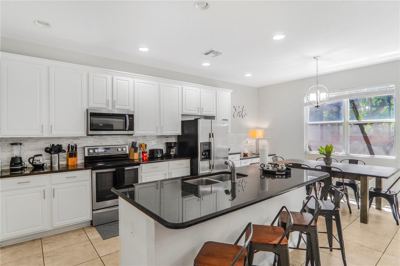 Image 11 of 75 For 620 Las Fuentes Drive