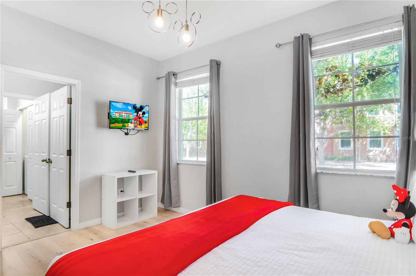 Image 26 of 75 For 620 Las Fuentes Drive