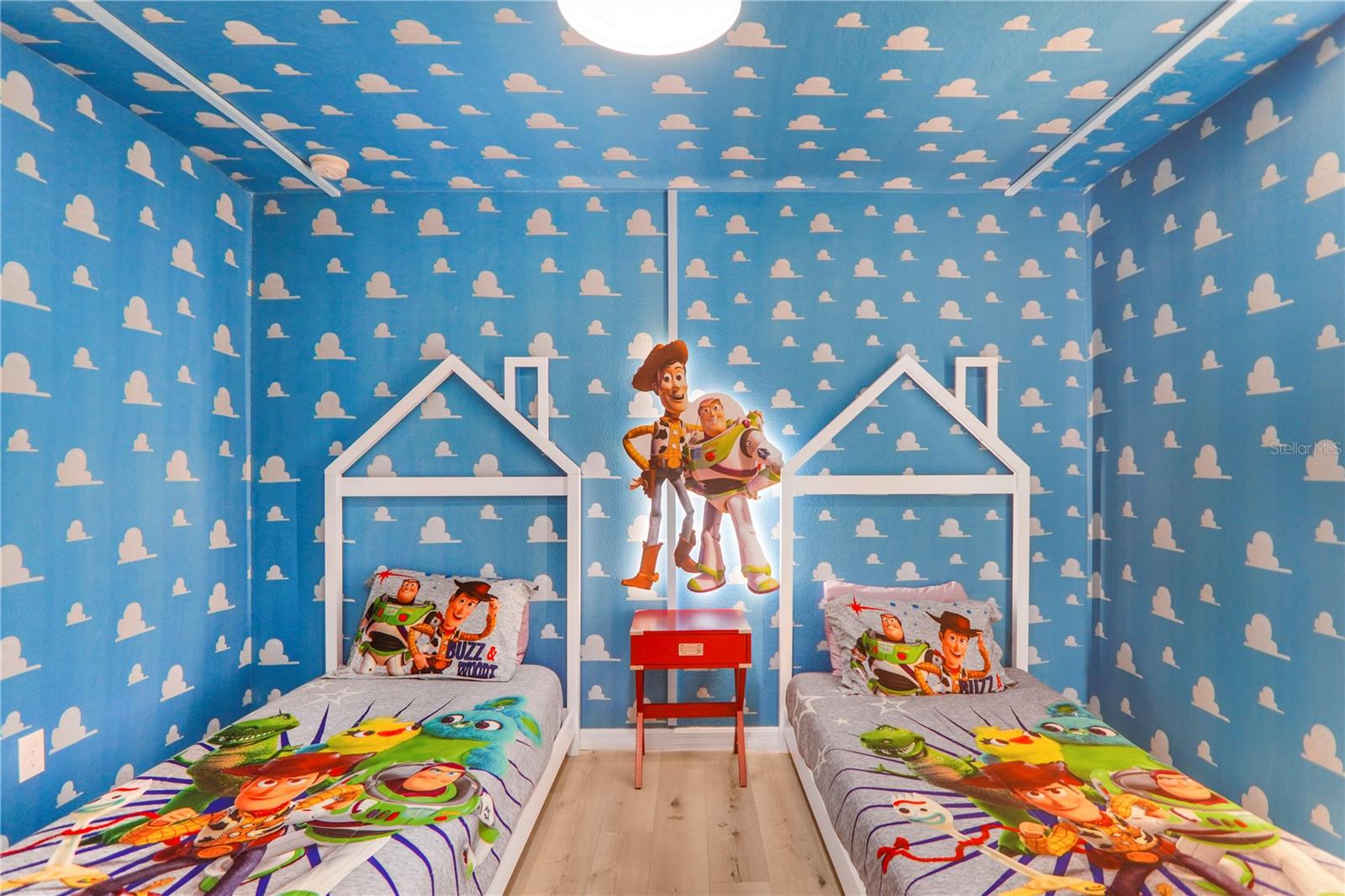 Image 3 of 75 For 620 Las Fuentes Drive