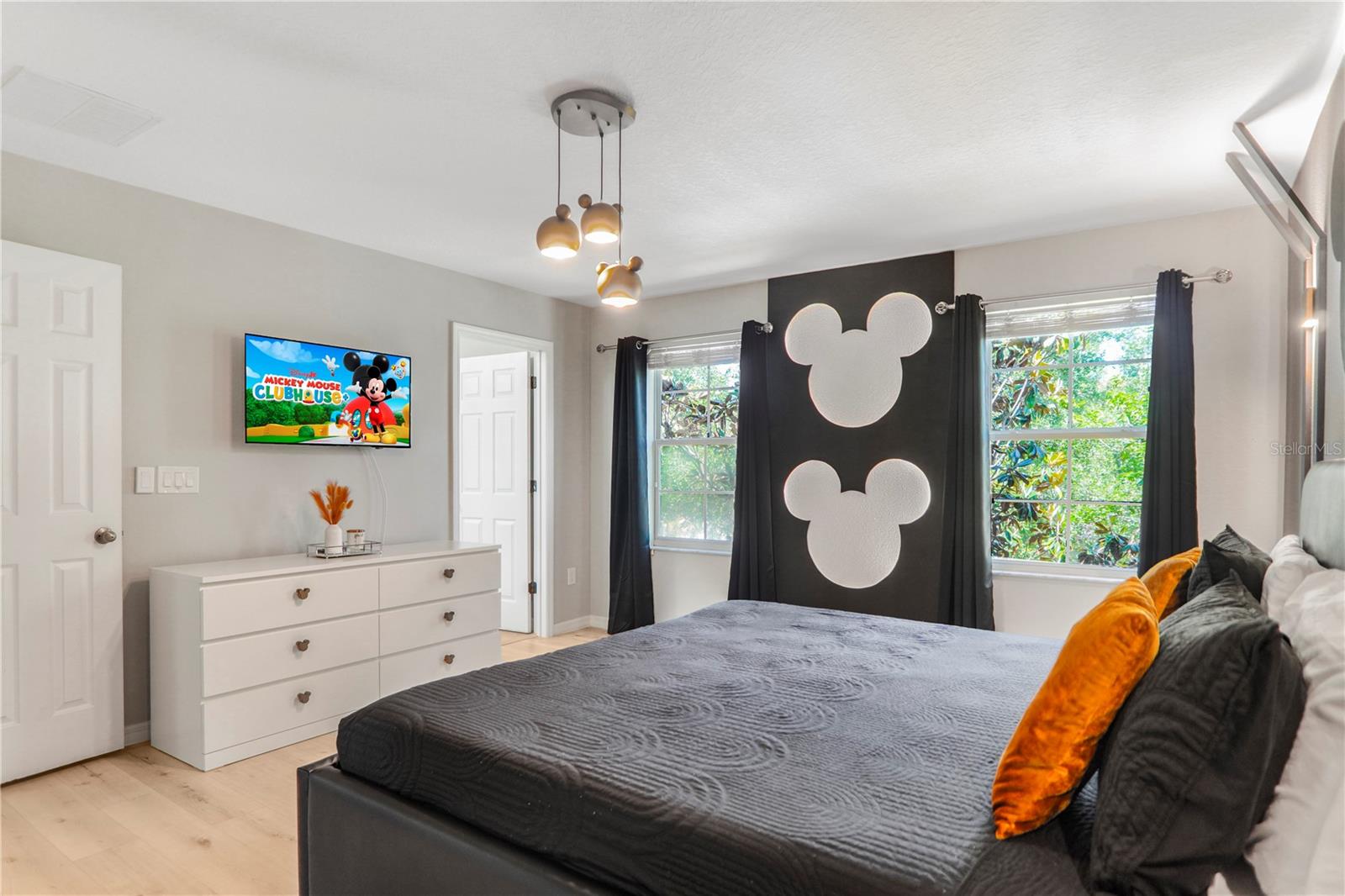 Image 31 of 75 For 620 Las Fuentes Drive