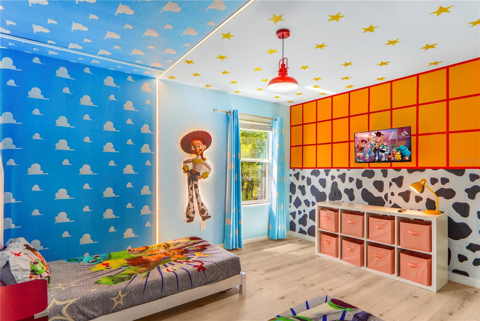 Image 43 of 75 For 620 Las Fuentes Drive