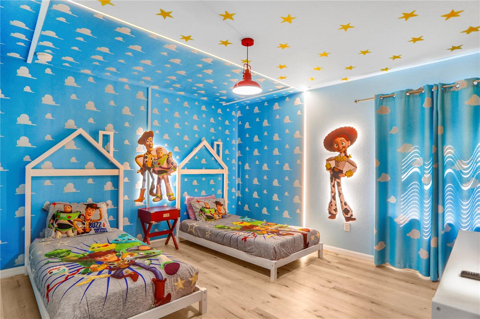 Image 44 of 75 For 620 Las Fuentes Drive