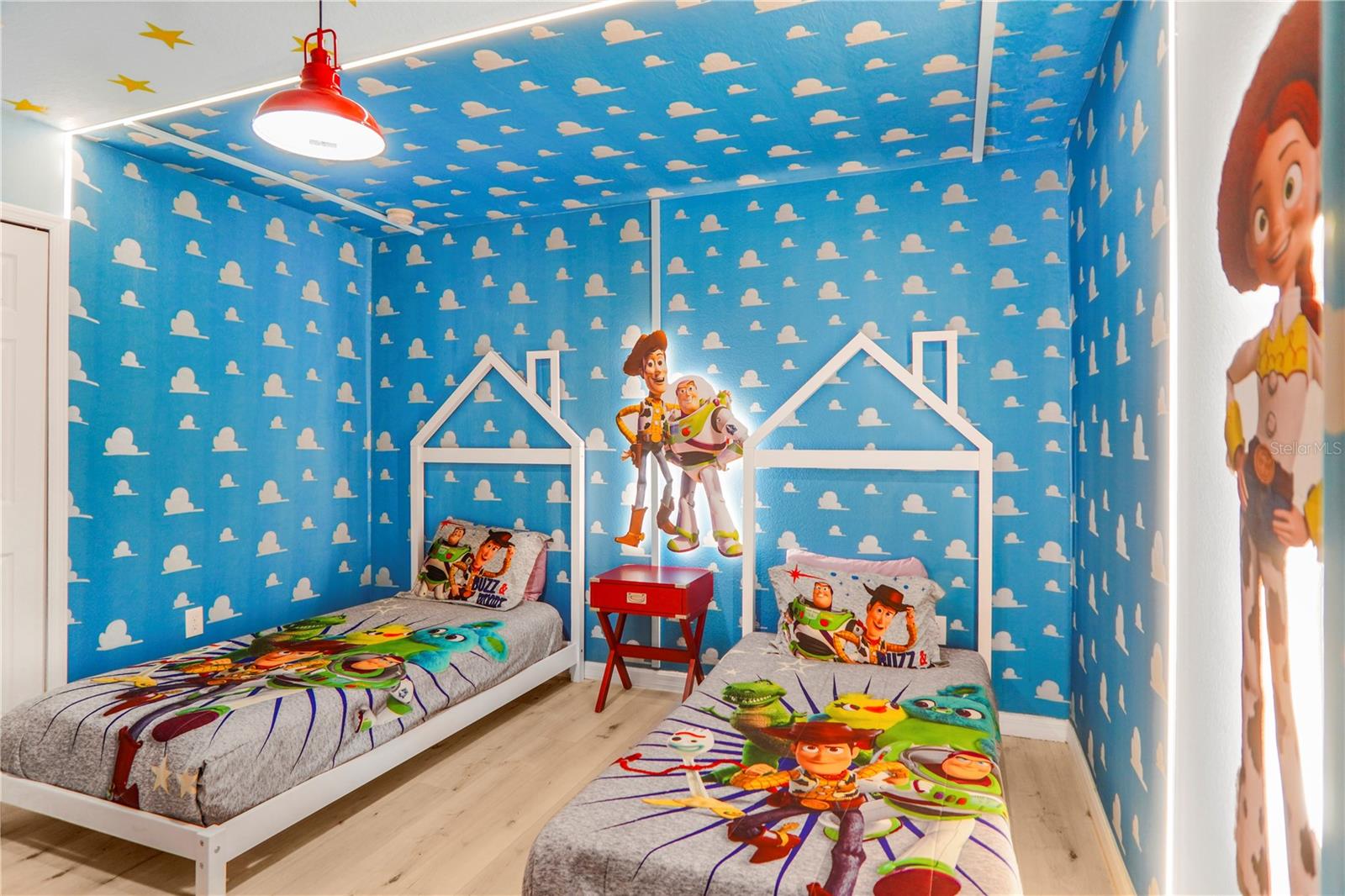 Image 45 of 75 For 620 Las Fuentes Drive