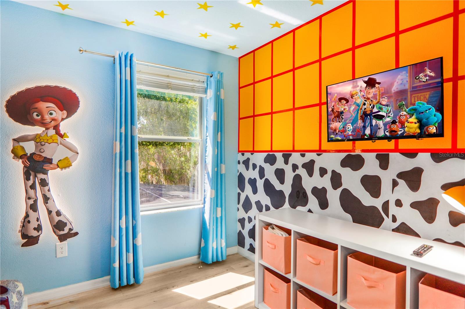 Image 48 of 75 For 620 Las Fuentes Drive