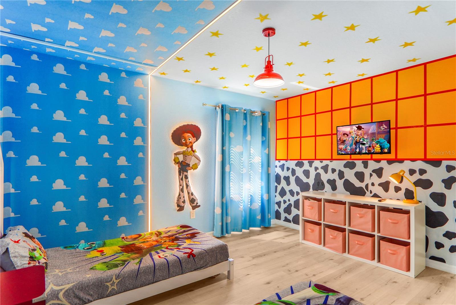 Image 50 of 75 For 620 Las Fuentes Drive