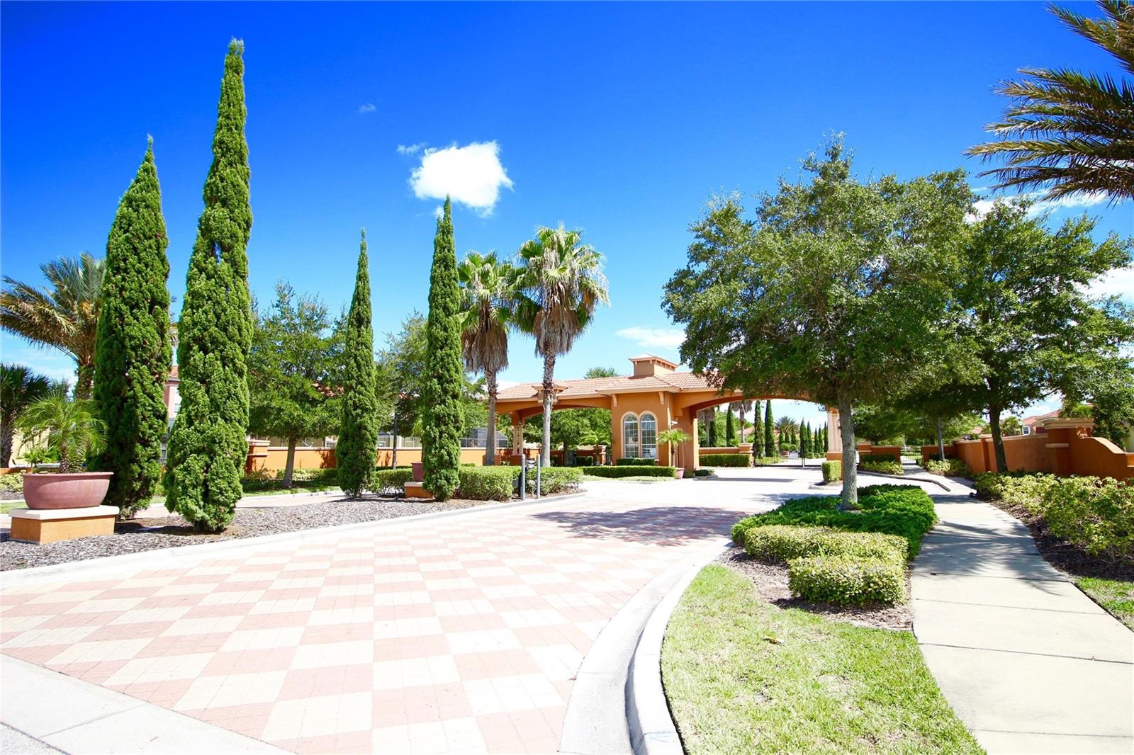 Image 66 of 75 For 620 Las Fuentes Drive