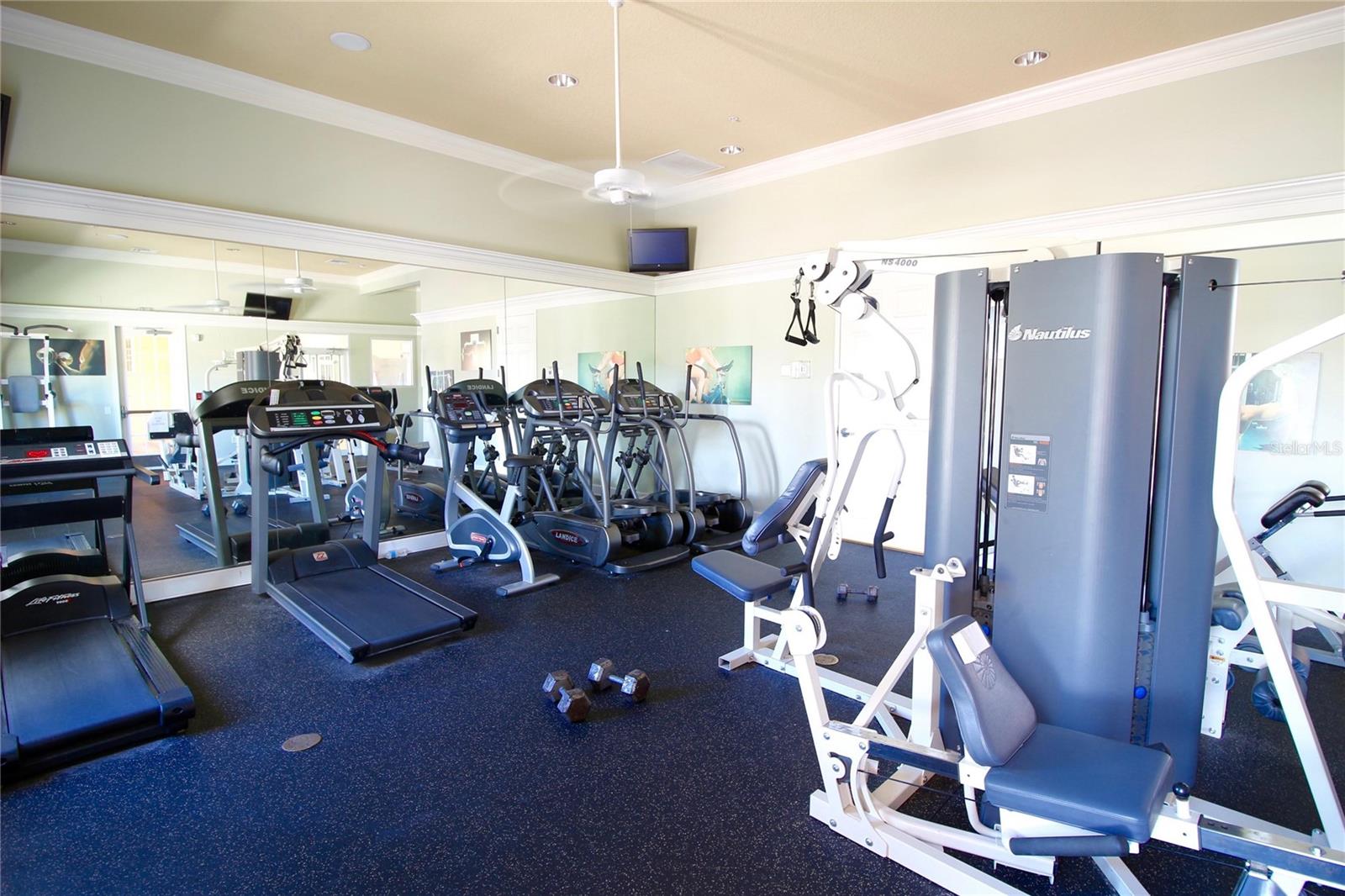 Image 71 of 75 For 620 Las Fuentes Drive