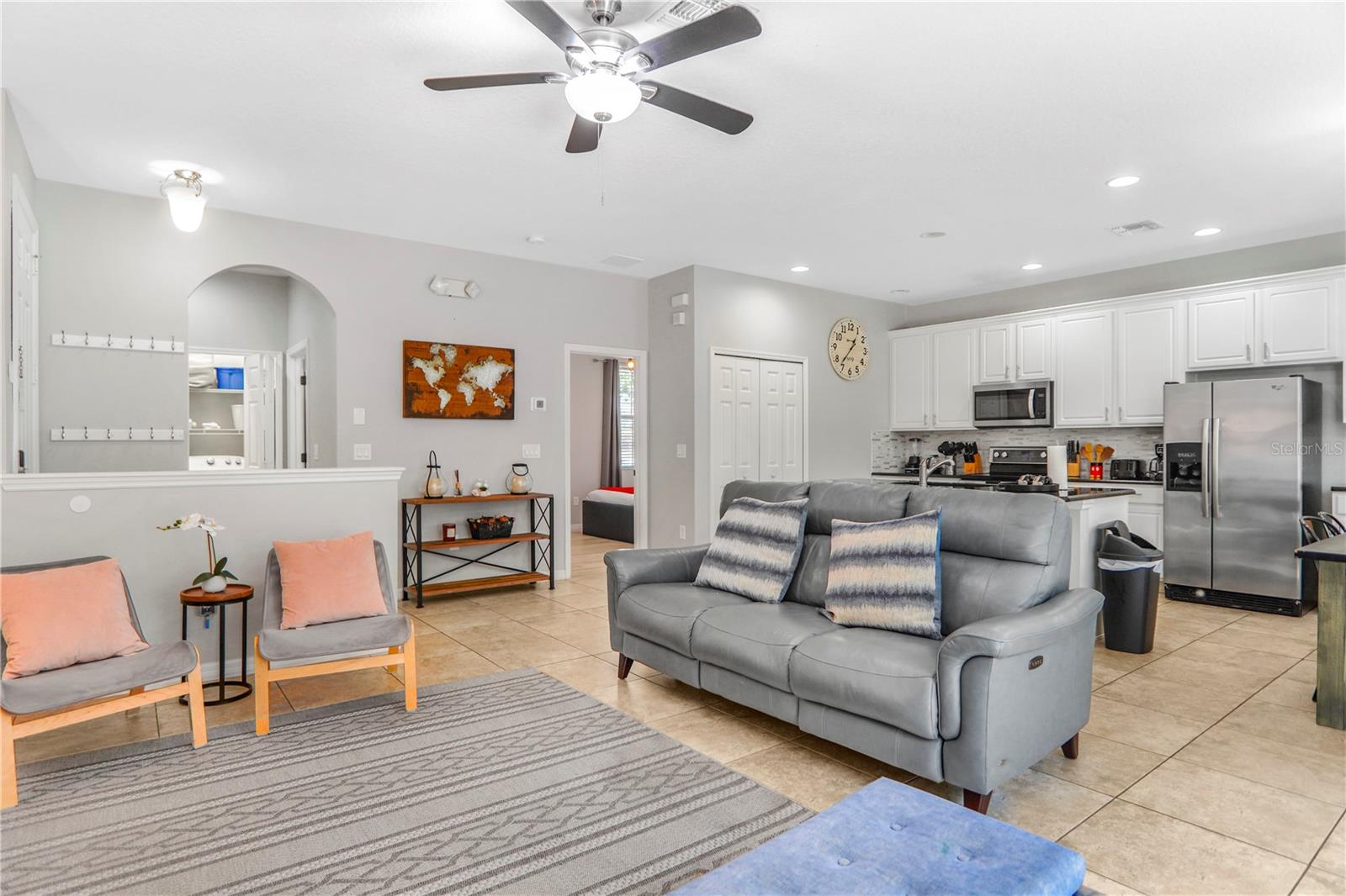 Image 9 of 75 For 620 Las Fuentes Drive