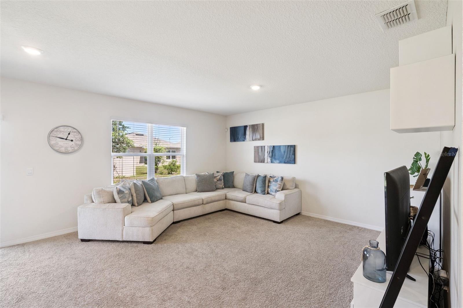 Image 10 of 33 For 391 Boardwalk Avenue