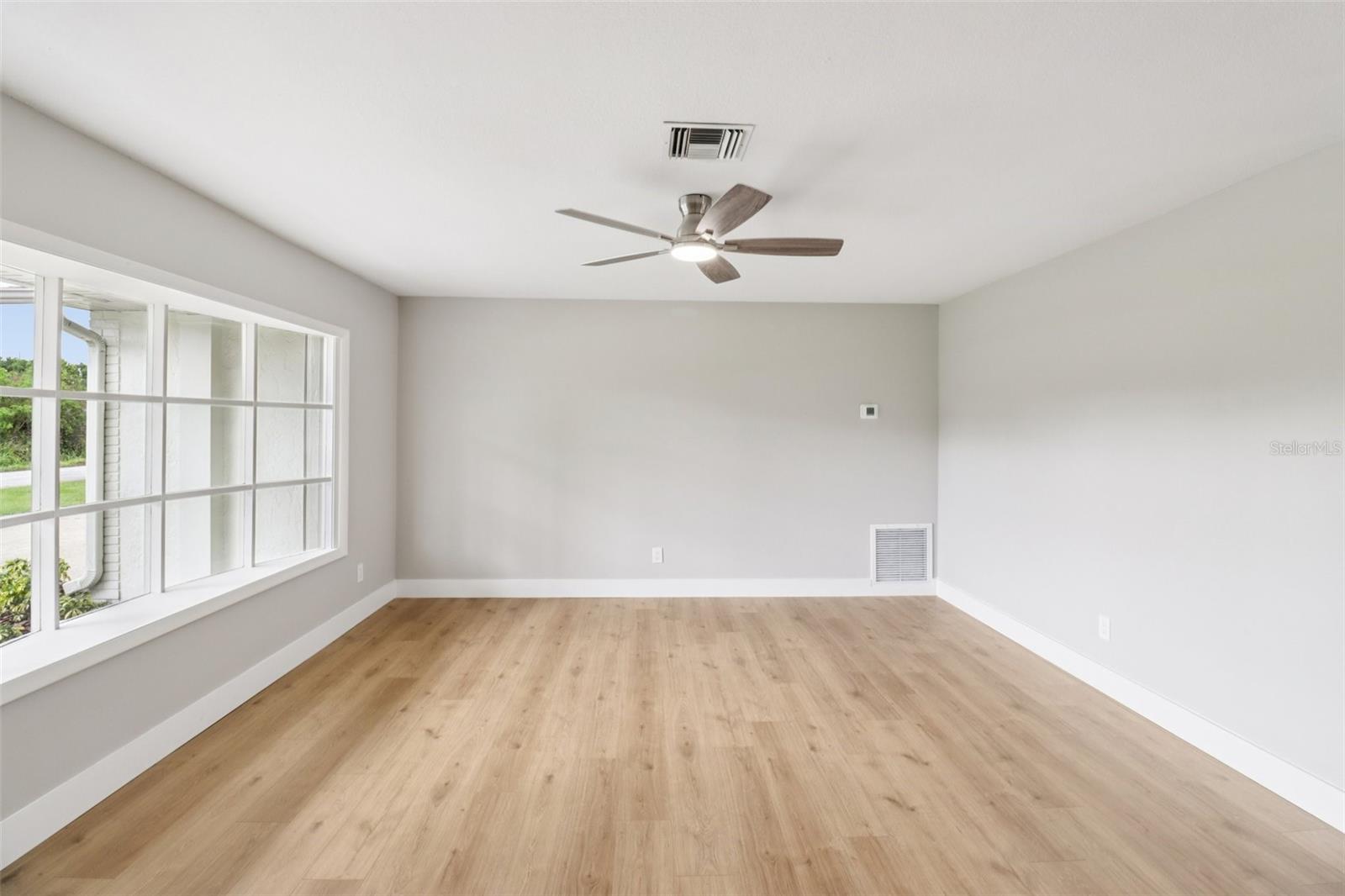 Image 28 of 32 For 1412 Digarmo Terrace