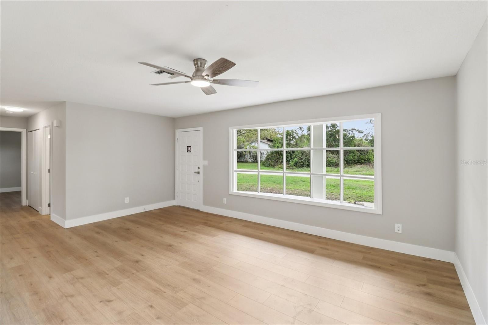 Image 3 of 32 For 1412 Digarmo Terrace