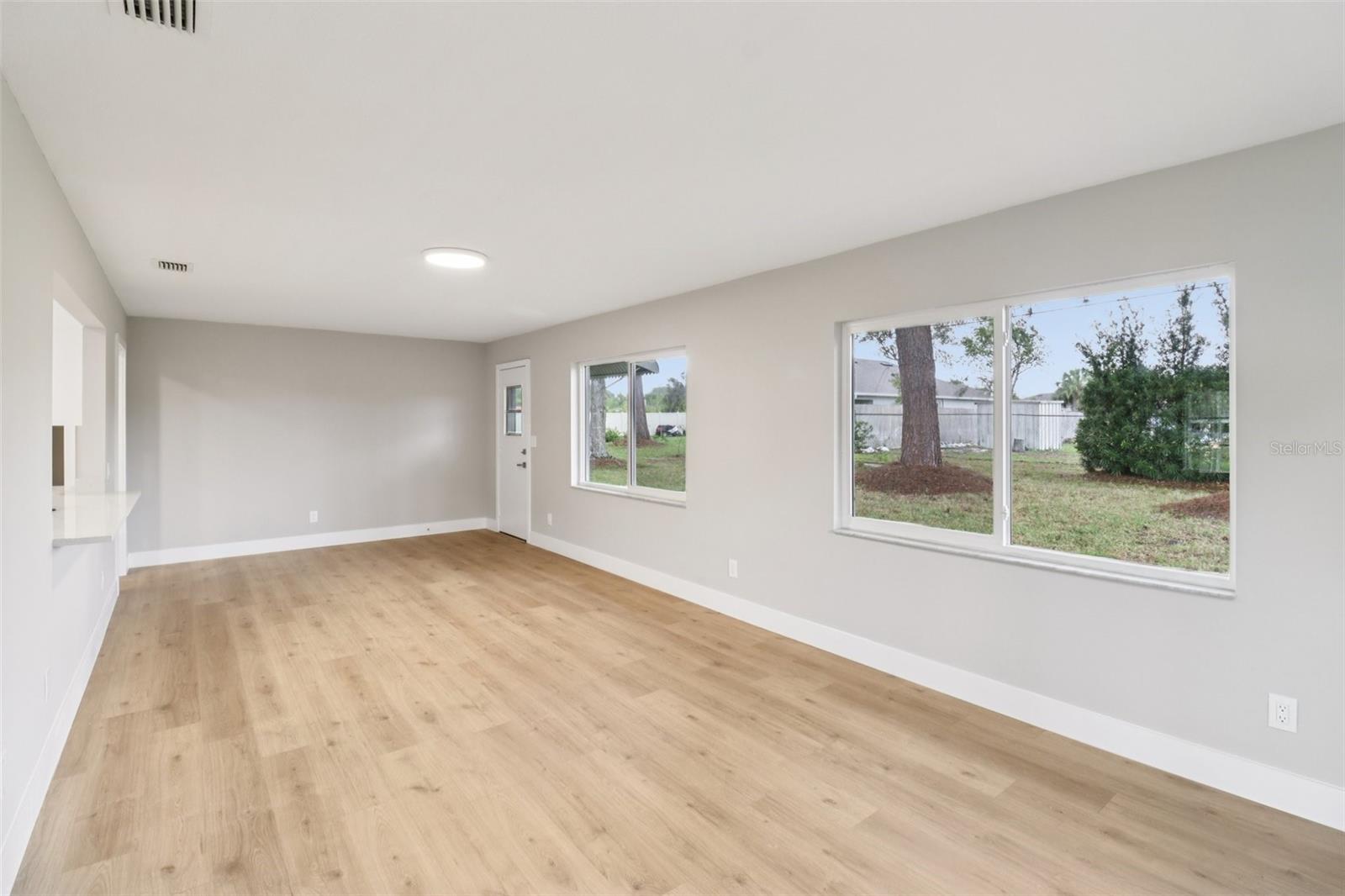 Image 31 of 32 For 1412 Digarmo Terrace