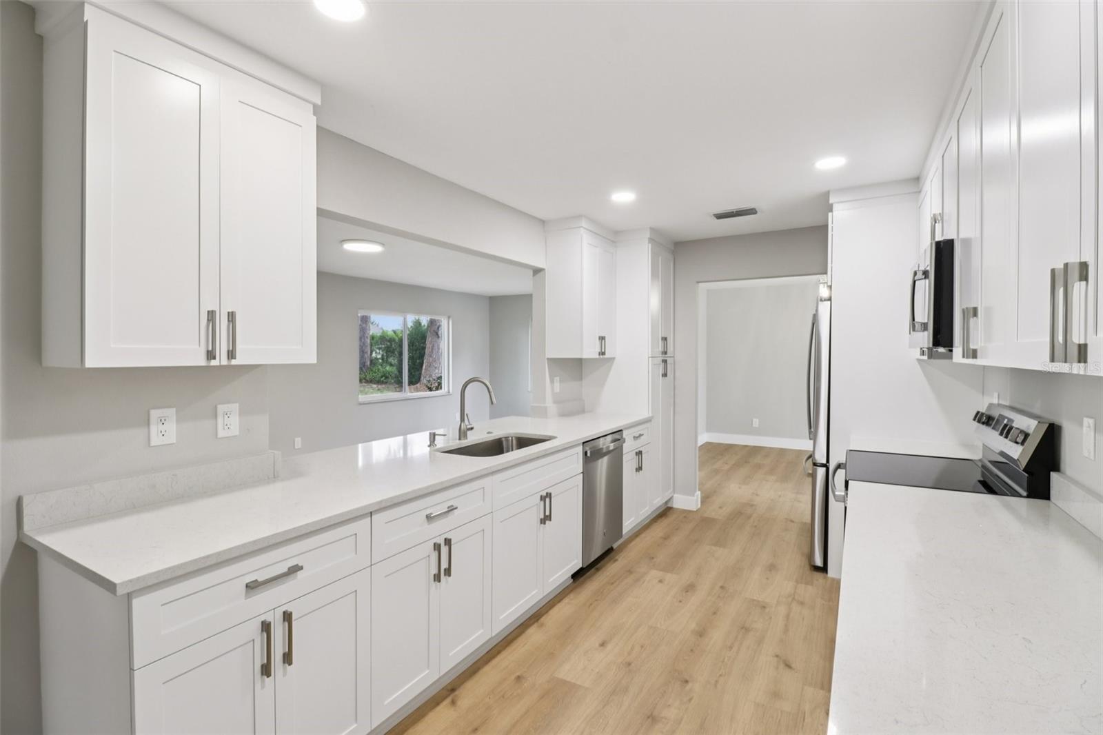 Image 6 of 32 For 1412 Digarmo Terrace