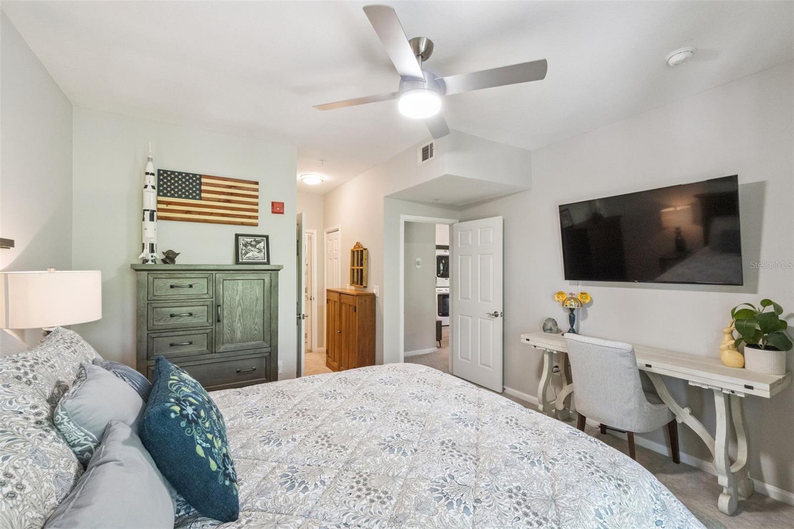 Image 12 of 22 For 582 Water Street 582