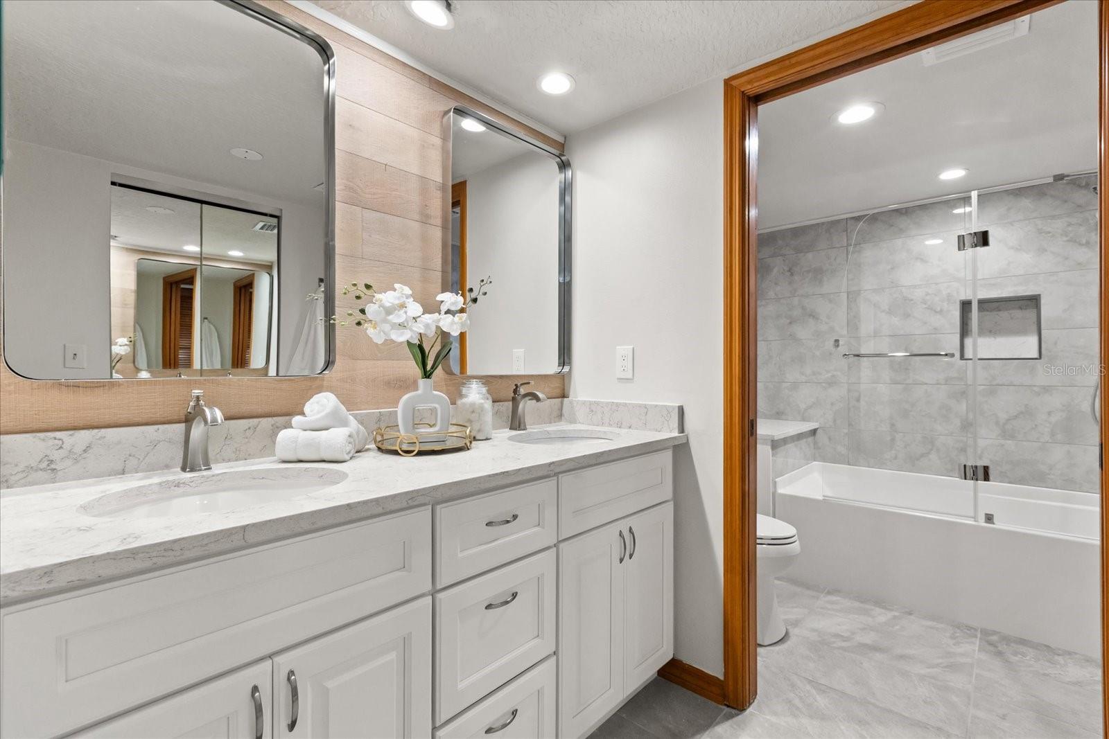 Image 18 of 50 For 546 Osceola Avenue 31