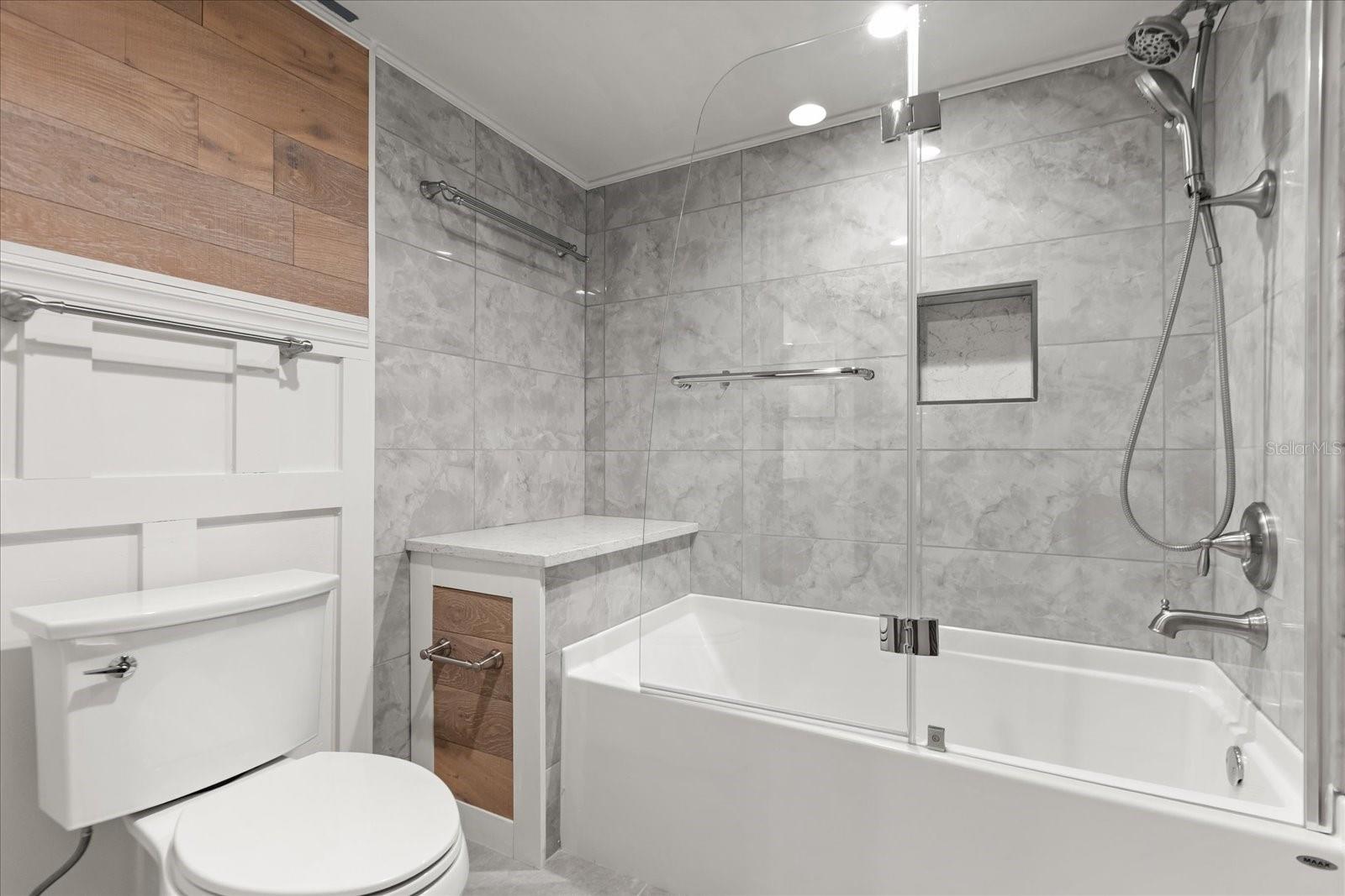 Image 20 of 50 For 546 Osceola Avenue 31