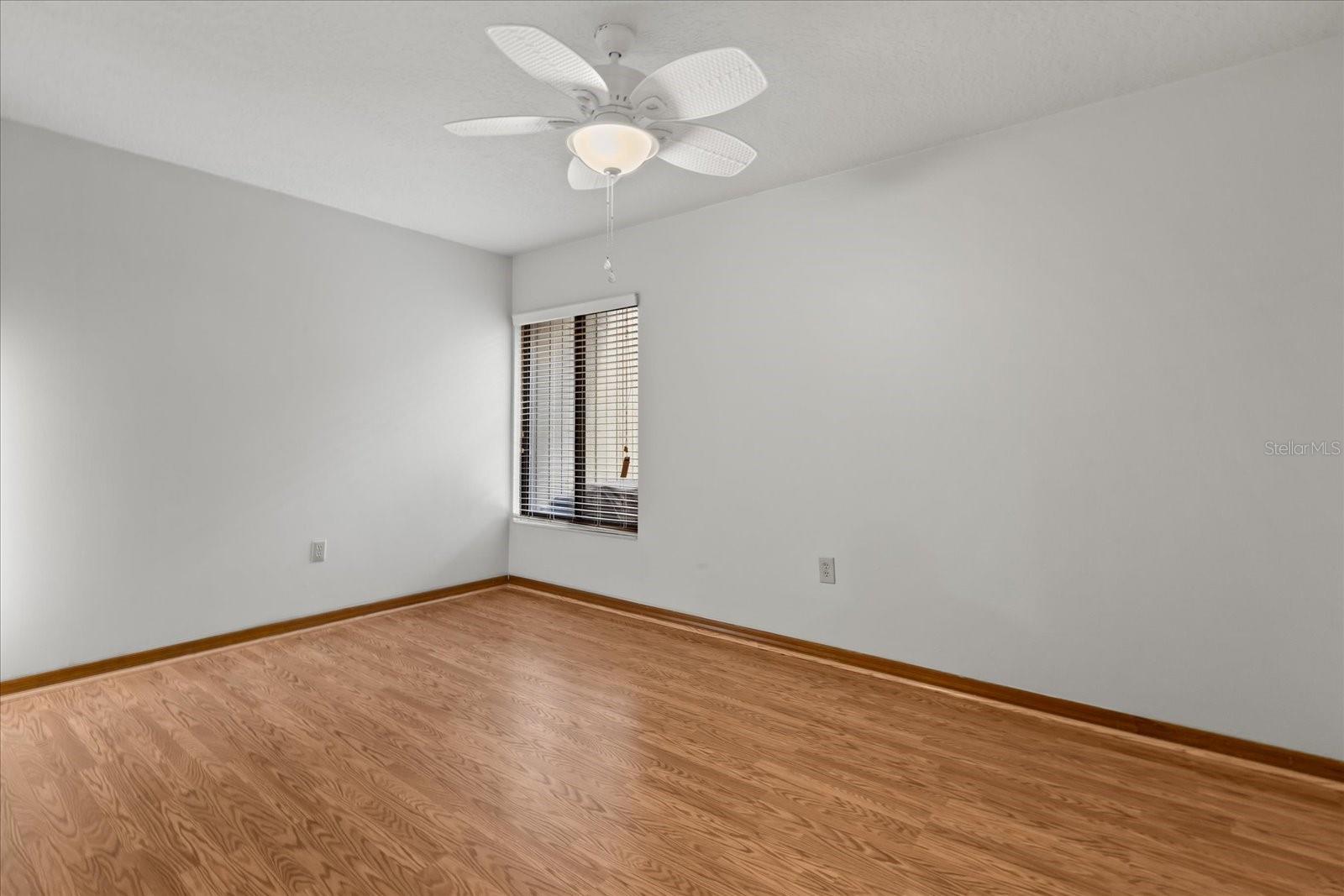 Image 22 of 50 For 546 Osceola Avenue 31