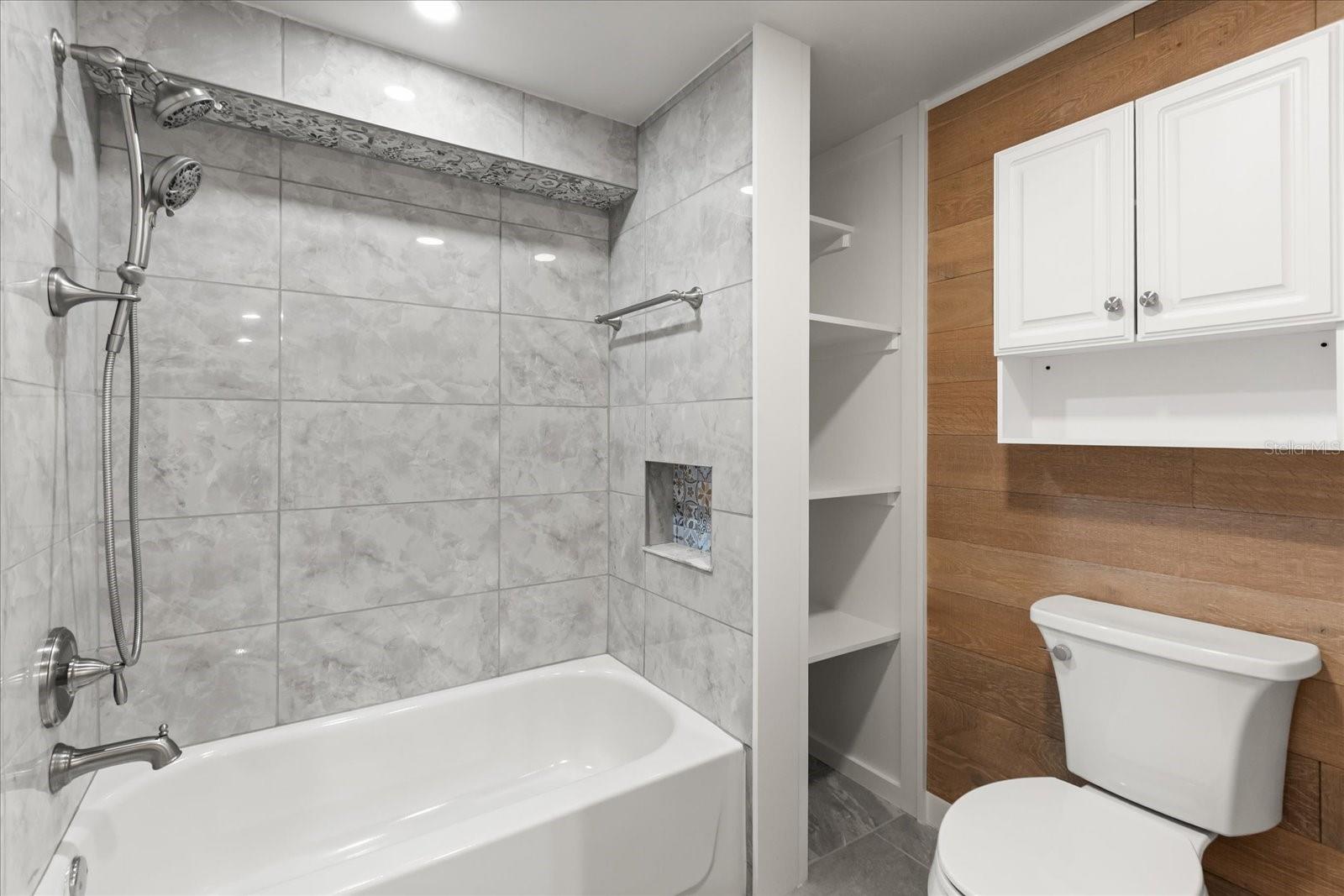 Image 24 of 50 For 546 Osceola Avenue 31