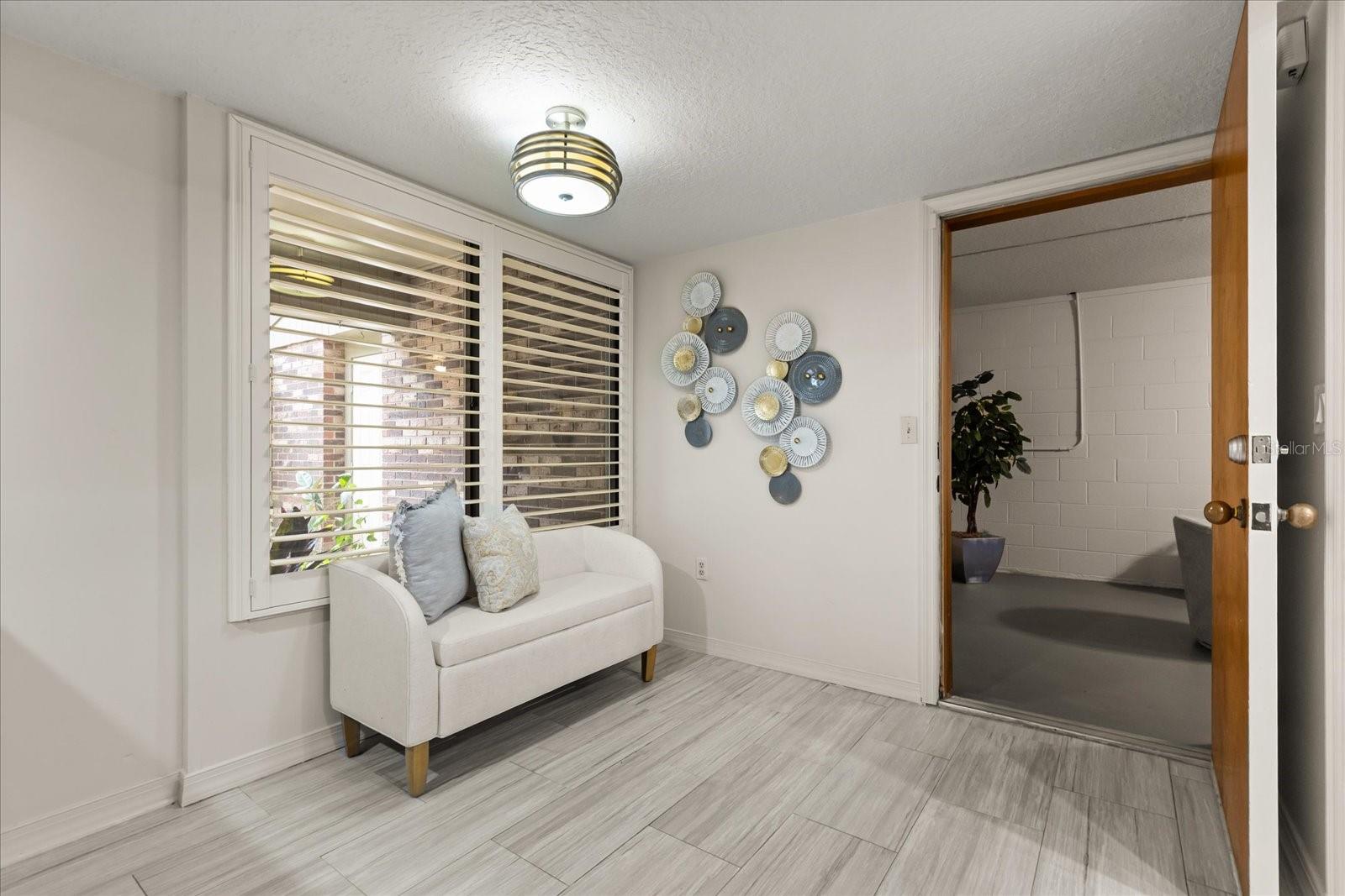 Image 5 of 50 For 546 Osceola Avenue 31