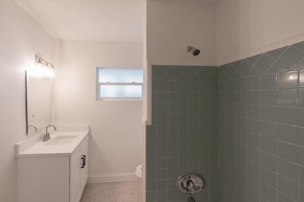 Image 12 of 31 For 1618 Indiana Avenue