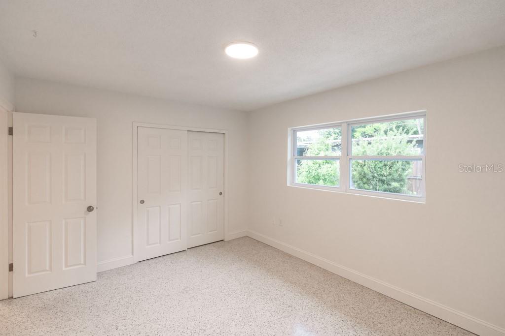 Image 14 of 31 For 1618 Indiana Avenue