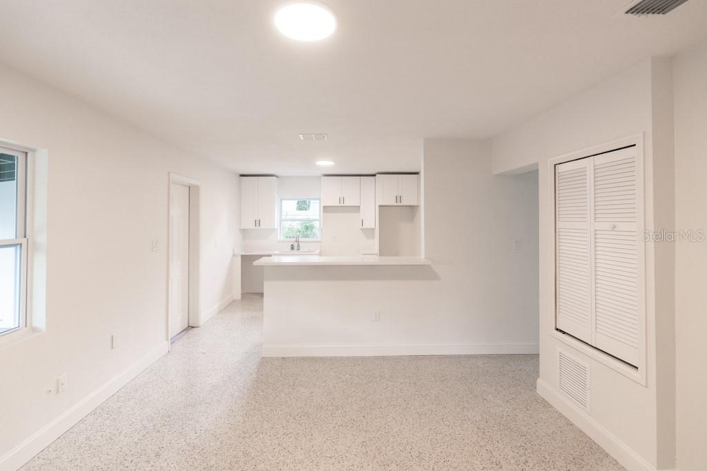 Image 22 of 31 For 1618 Indiana Avenue