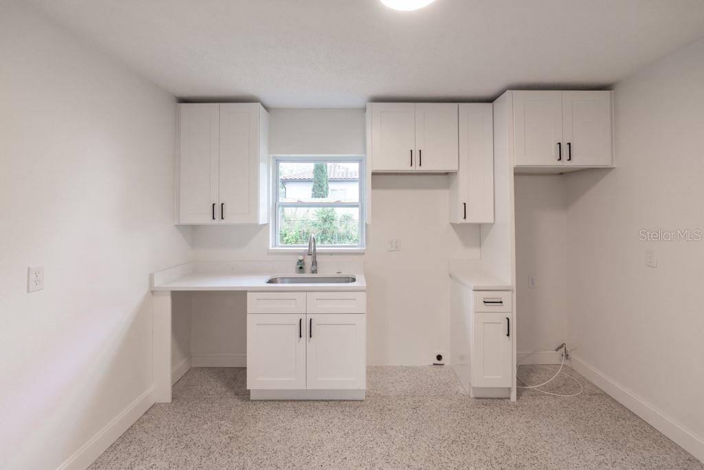 Image 24 of 31 For 1618 Indiana Avenue