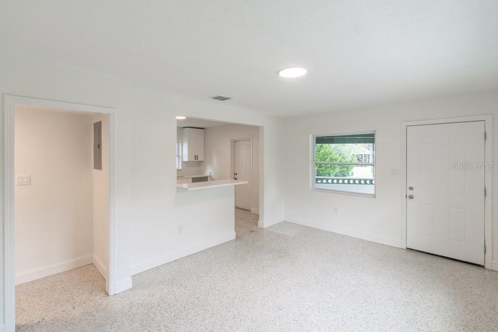 Image 6 of 31 For 1618 Indiana Avenue