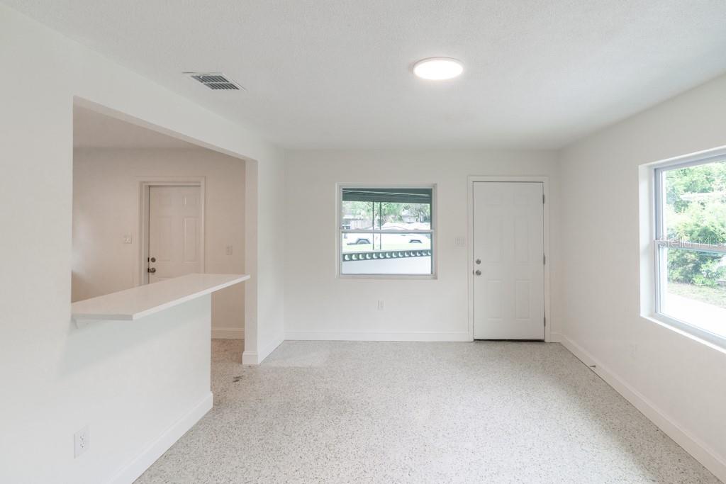 Image 7 of 31 For 1618 Indiana Avenue