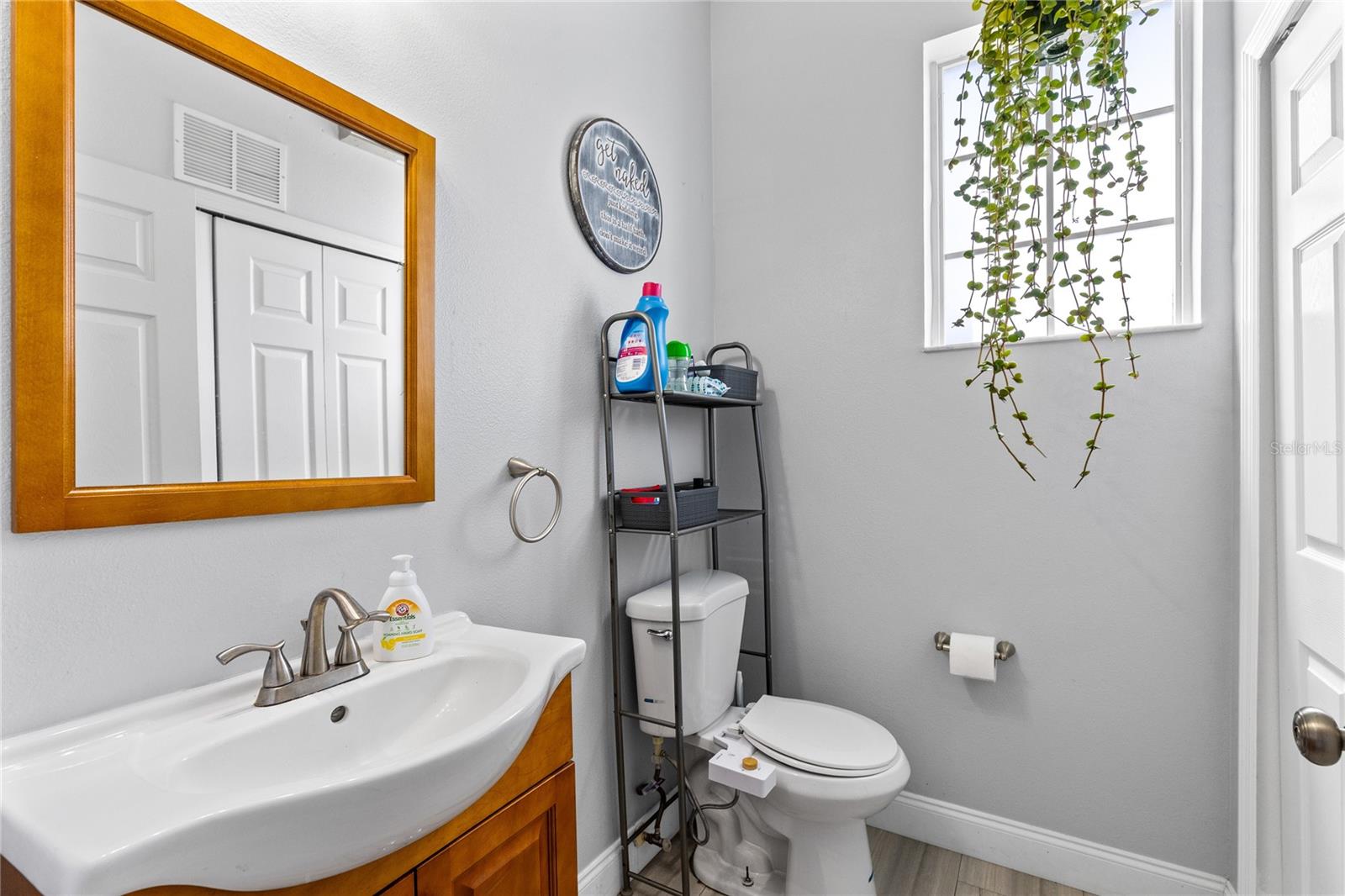 Image 9 of 29 For 6187 Chapledale Drive