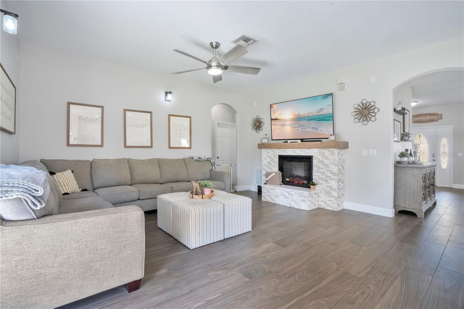 Image 13 of 80 For 1143 Willow Branch Drive