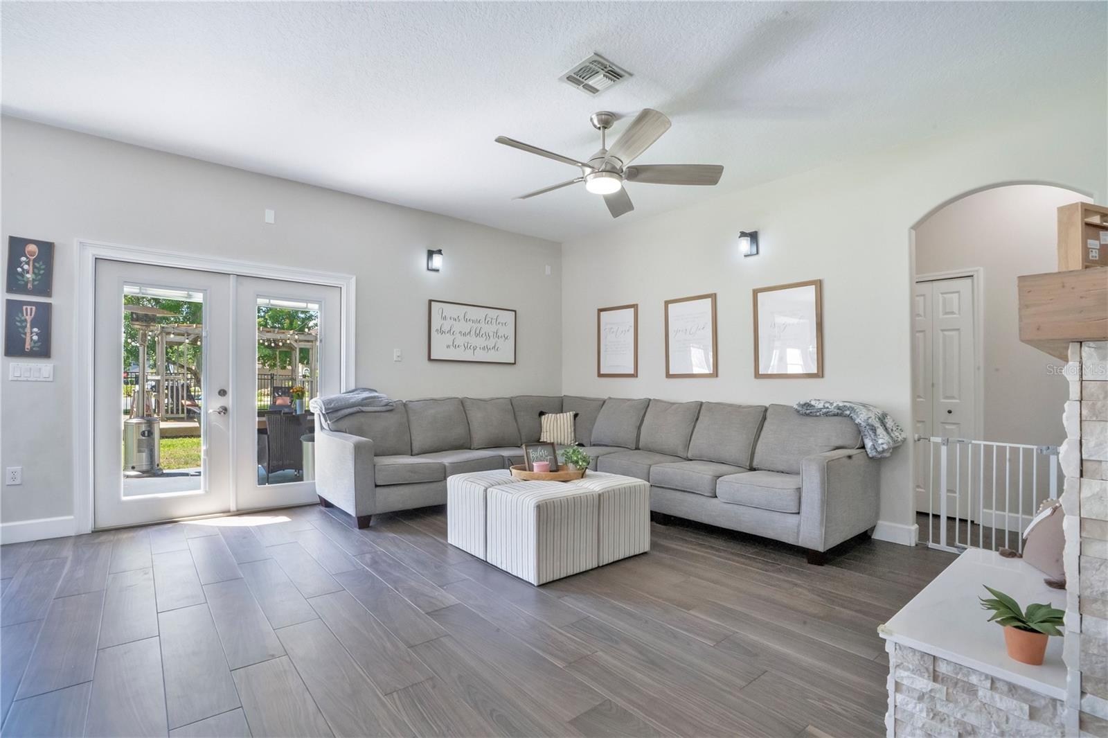 Image 17 of 80 For 1143 Willow Branch Drive