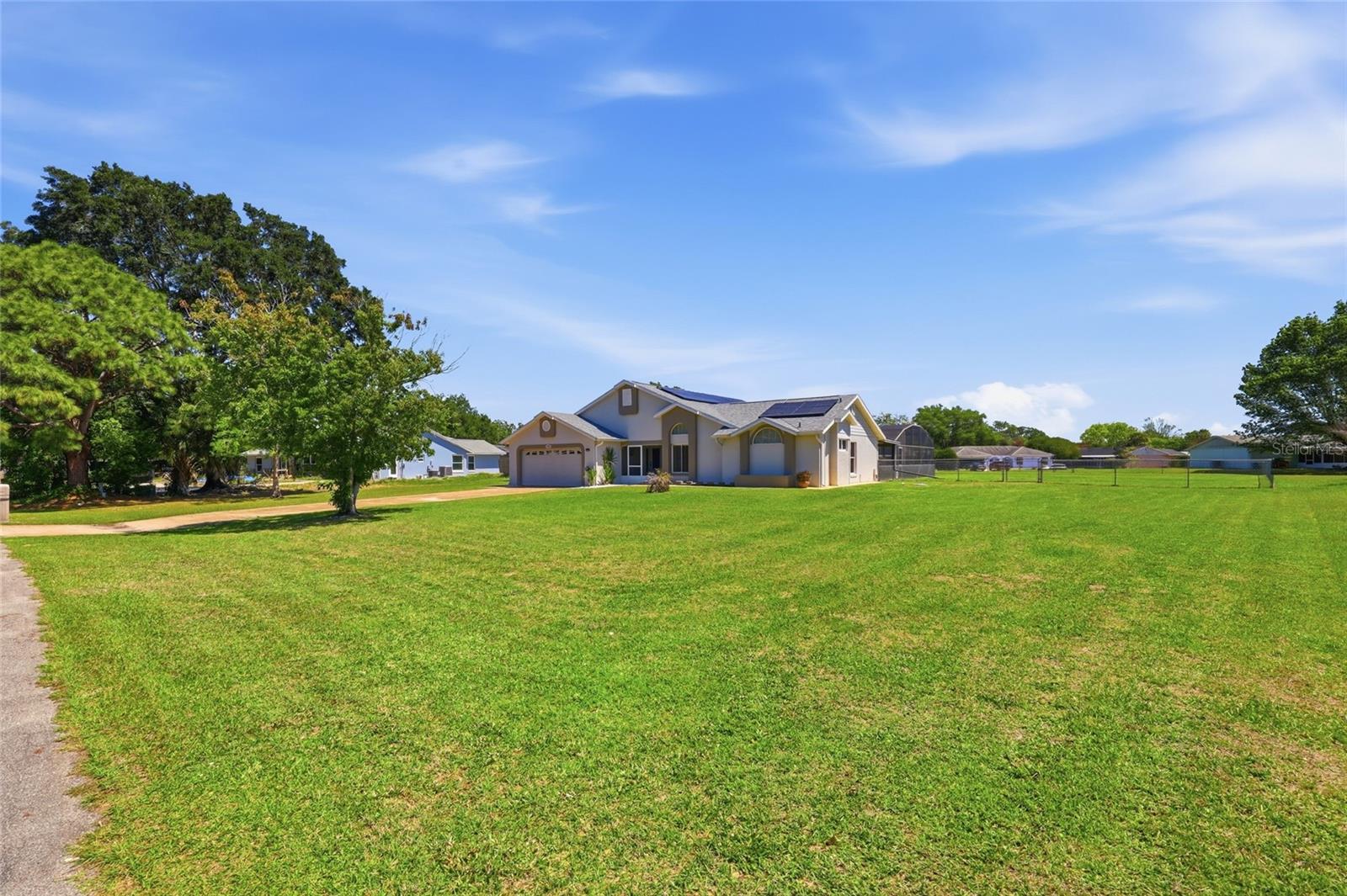 Image 11 of 59 For 417 Rider Circle