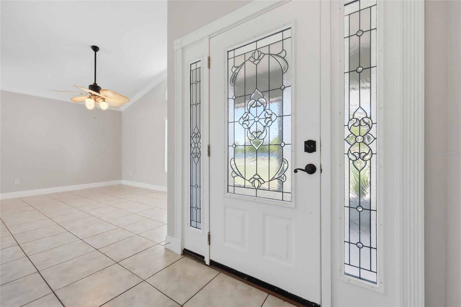 Image 14 of 59 For 417 Rider Circle