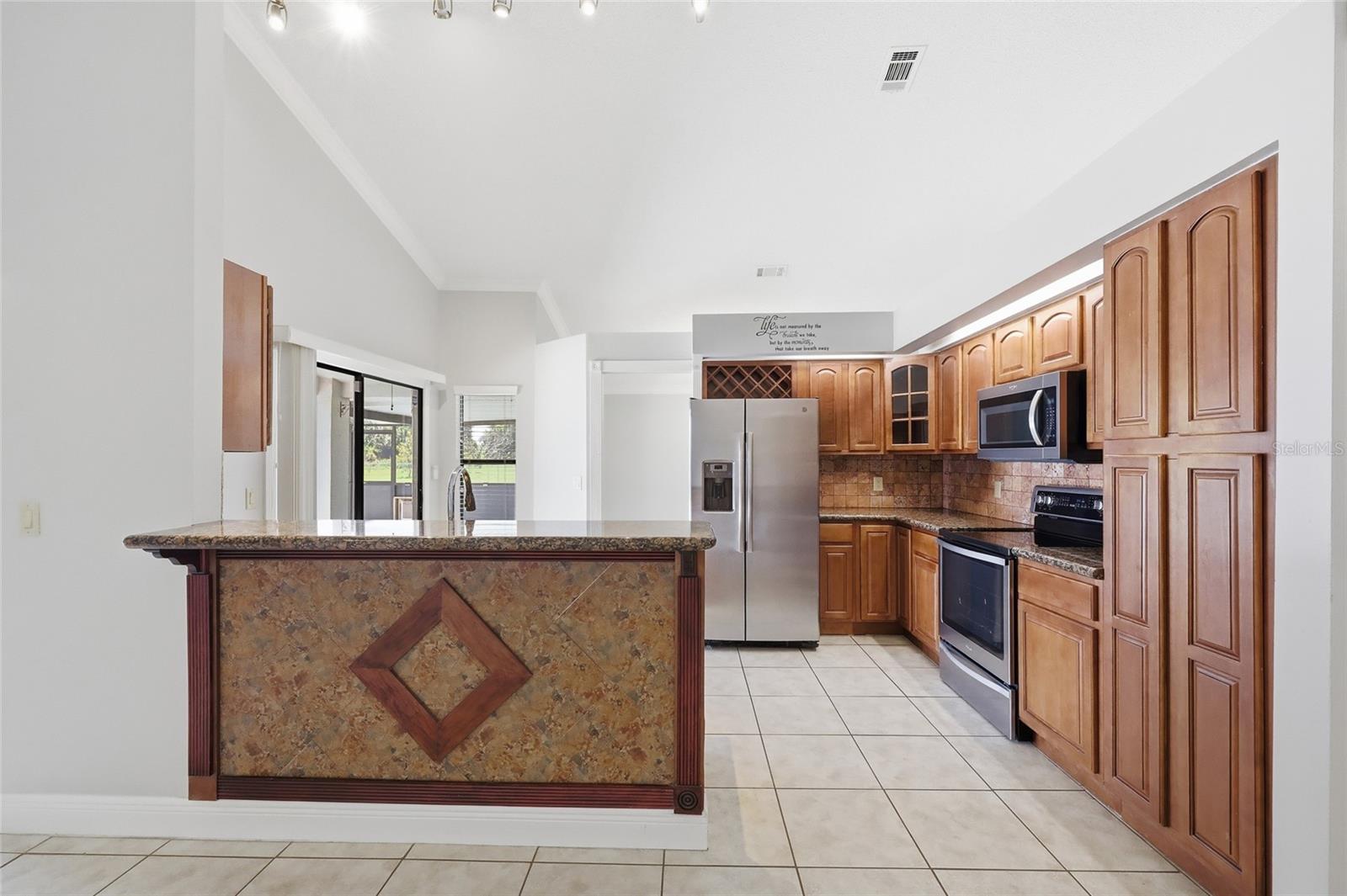 Image 20 of 59 For 417 Rider Circle