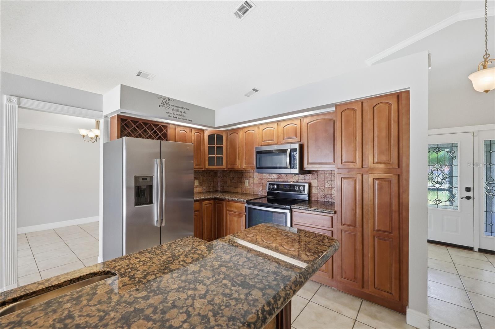 Image 21 of 59 For 417 Rider Circle