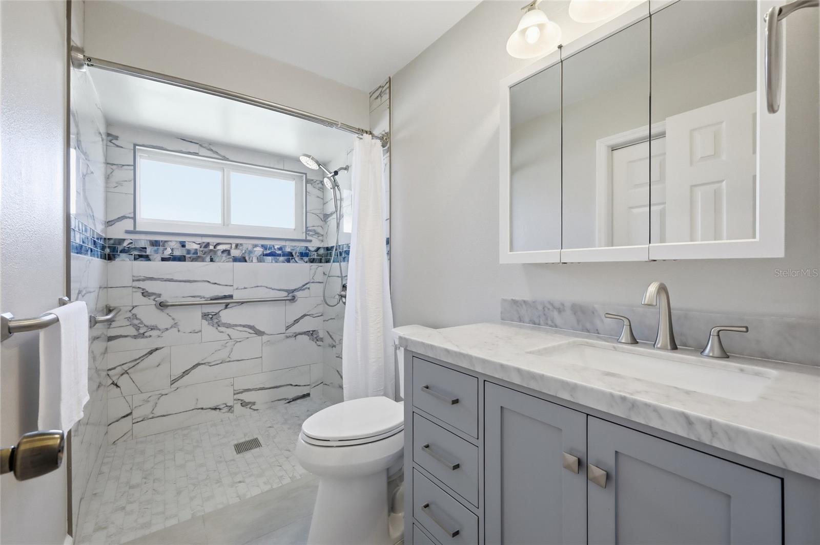 Image 42 of 59 For 417 Rider Circle