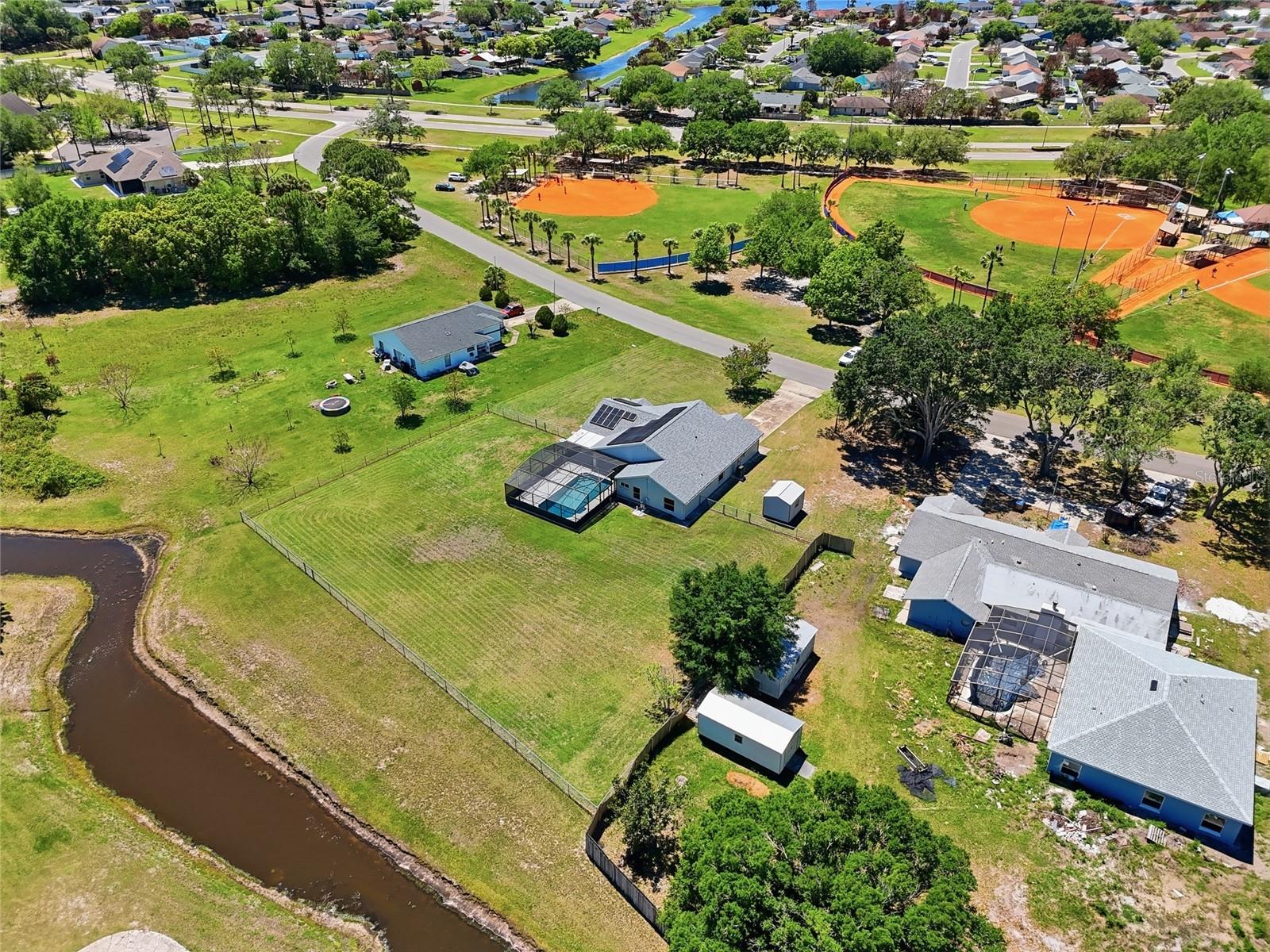 Image 52 of 59 For 417 Rider Circle